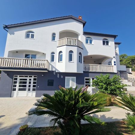 Apartments Villa Lora Kraj  Exterior photo